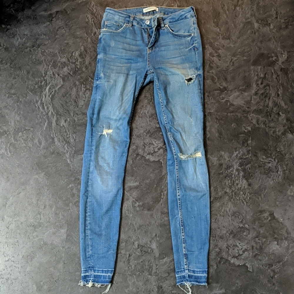 Zara distressed skinny jeans